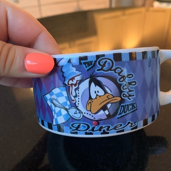 Daffy Duck 1998 Warner bros mug - Picture 1 of 5
